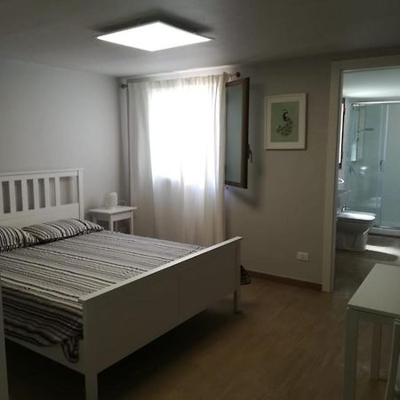 Sweet Room In Center Palermo Luaran gambar